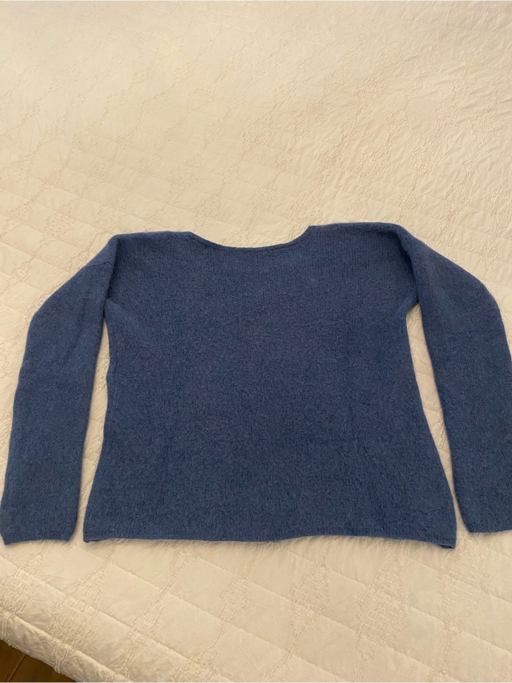Barry Cardigan - Picture 2 of 8